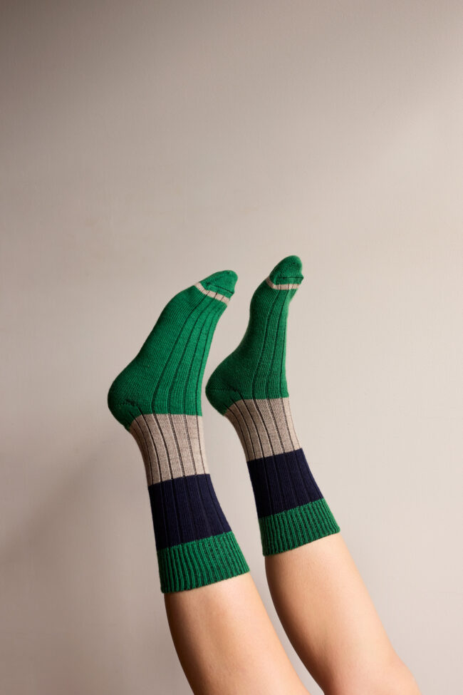 T16 'Chunky Rib' Green Merino Wool Socks - Image 2
